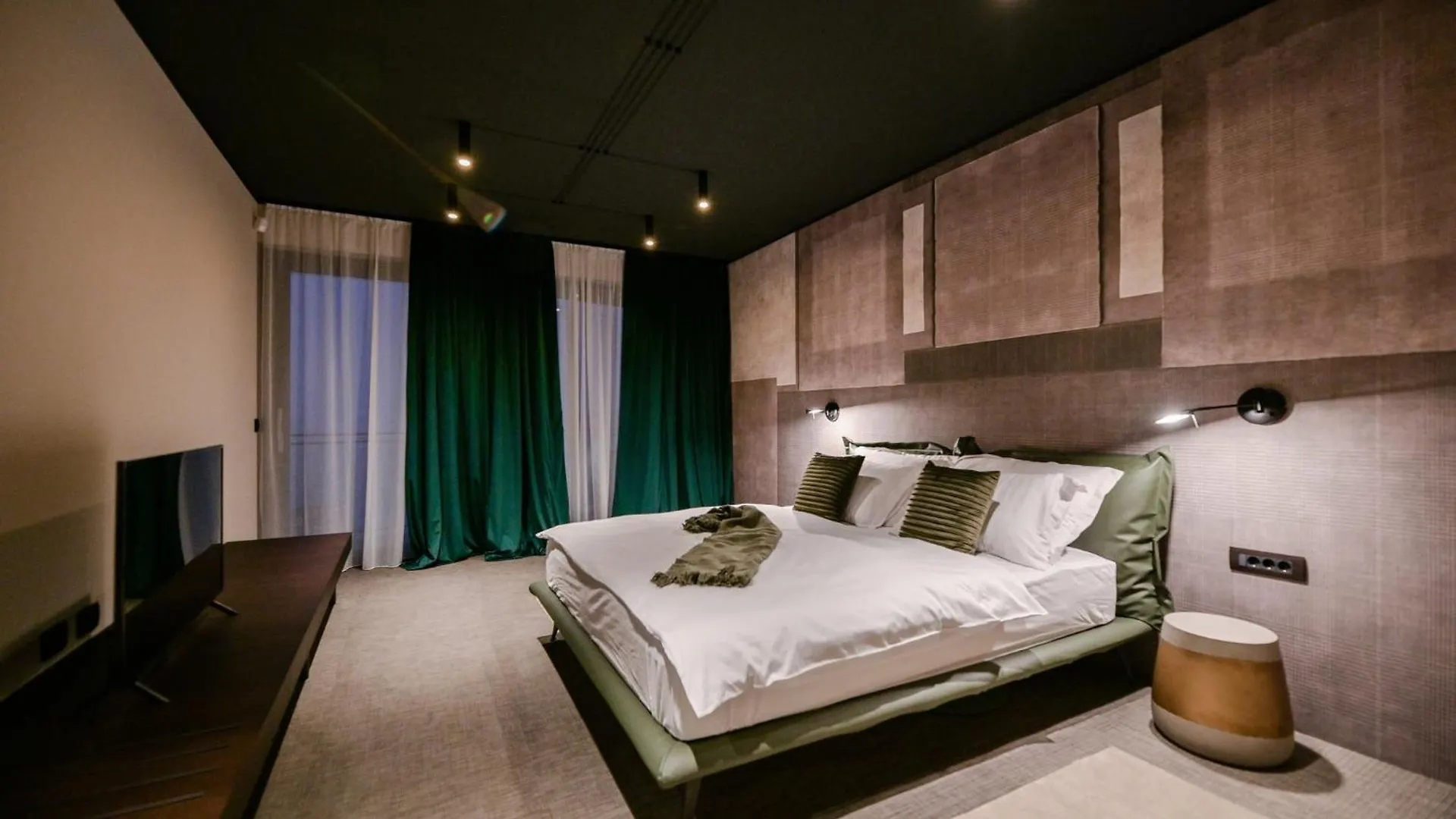 Sensational Istria Villa Villa Scenice Platinium 5 Bedrooms Stunning Sea Views Sauna And Gym Opatija 0*,  Kroatië